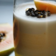 Papaya-Kokos-Creme mit Joghurt
